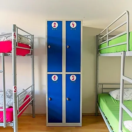 Hostel Urban Elephants Pressburg