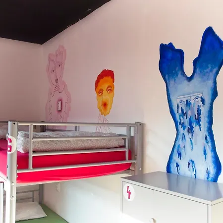 Urban Elephants Albergue